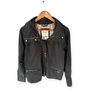 Abercrombie & Fitch Women's Utility Jacket in Black